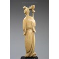 veche statueta Guan Yin. "netsuke". fildes natural. China